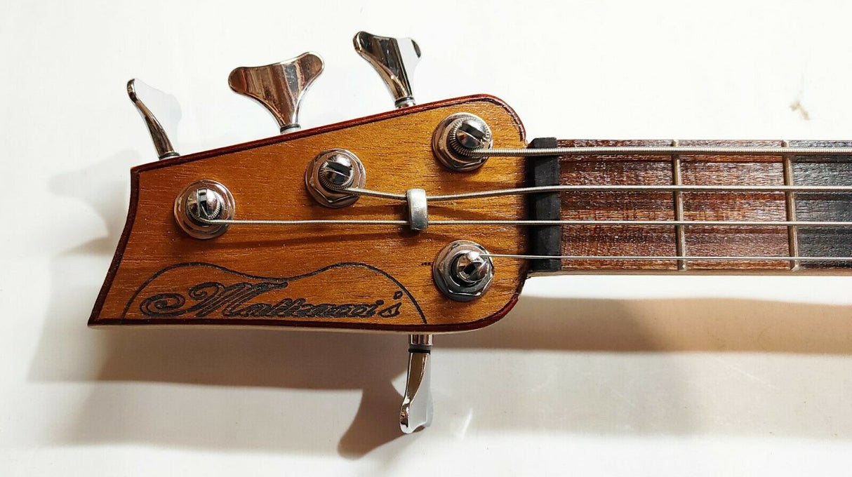 Left-handed Star Bass Cigar-Box-Bass by Robert Matteacci 