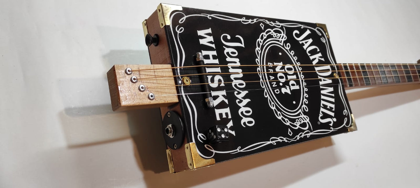 Jack 4tpv cigar box guitar Matteacci's Made in Italy